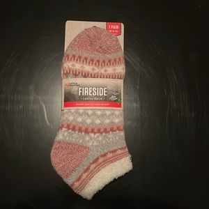 🌟5/$25 Sale🌟Little Hotties Fireside Lodge Socks Aloe Cozy Winter Ladies 5-10
